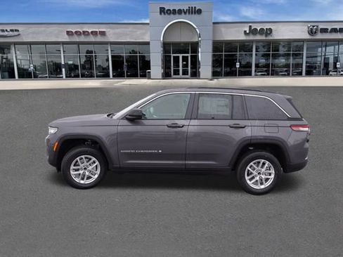 New 2025 Jeep Grand Cherokee Laredo X image 6