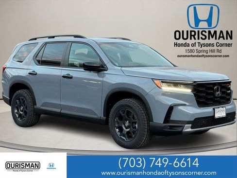 New 2025 Honda Pilot TrailSport image 1