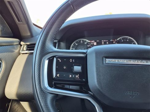 Used 2022 Land Rover Range Rover Velar R-Dynamic S image 35