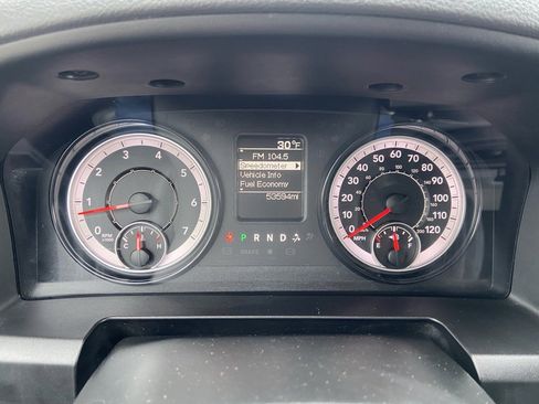 Used 2020 RAM 1500 Tradesman w/ Chrome Appearance Group image 10