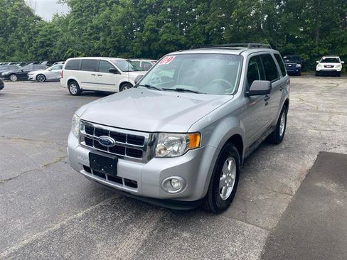 Used 2009 Ford Escape XLT FWD image 1