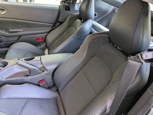 Used 2025 Nissan Z Performance w/ Floor Mat Package image 15