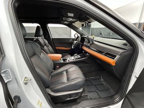 Used 2024 Mitsubishi Outlander SEL AWD/4WD image 60