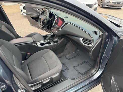 Used 2021 Chevrolet Malibu LS image 19