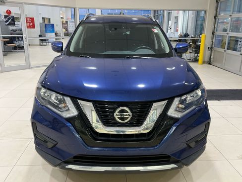Used 2019 Nissan Rogue SV AWD/4WD image 2