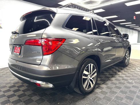 Used 2017 Honda Pilot Touring image 13