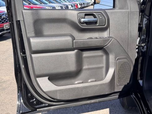 Used 2022 Chevrolet Silverado 1500 Custom image 15