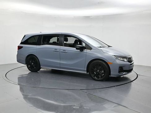 Used 2025 Honda Odyssey Sport-L image 3