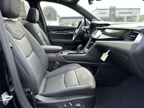 New 2025 Cadillac XT6 Sport w/ Technology Package image 10