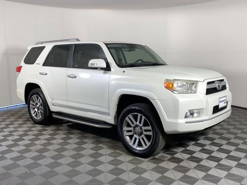 Used 2013 Toyota 4Runner Limited image 6