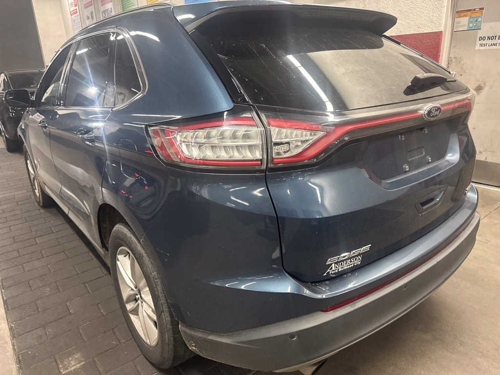 Used 2018 Ford Edge SEL FWD image 4