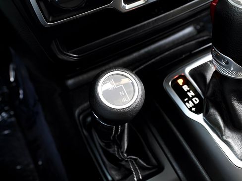 Used 2021 Jeep Wrangler Unlimited Sahara image 26