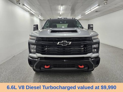 Used 2025 Chevrolet Silverado 2500 Custom w/ Custom Value Package AWD/4WD image 2