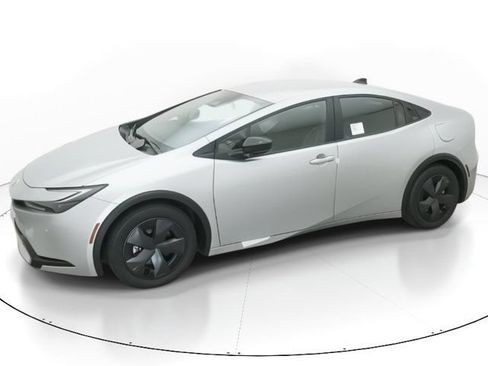 New 2026 Toyota Prius Plug-In Hybrid FWD image 1