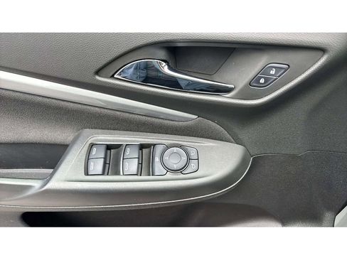 Used 2023 Chevrolet Bolt EUV LT image 19