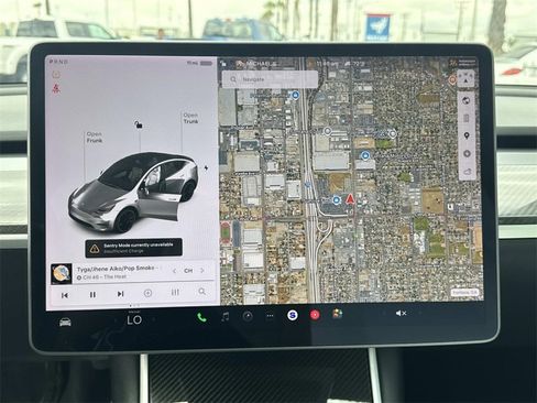 Used 2021 Tesla Model Y Performance image 9