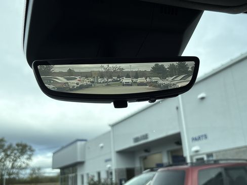 Used 2023 Cadillac Escalade Sport Platinum image 34