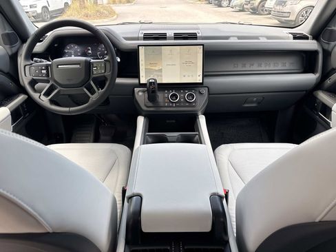 New 2026 Land Rover Defender 110 X-Dynamic SE AWD/4WD image 15