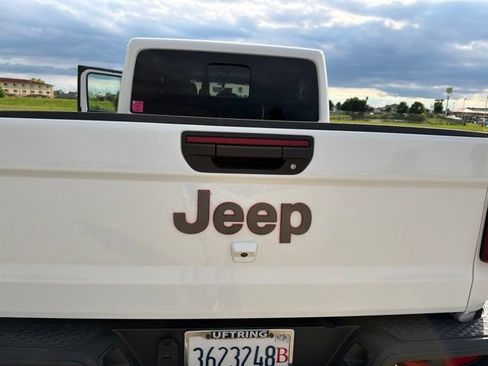 Used 2021 Jeep Gladiator Mojave AWD/4WD image 10