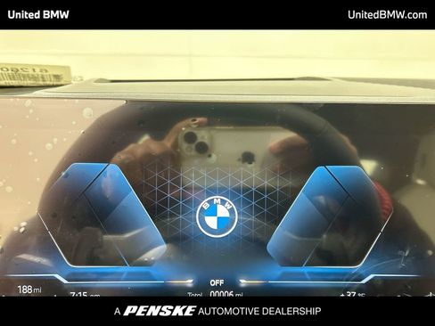 Used 2025 BMW 530i w/ Premium Package image 15