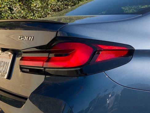 Used 2023 BMW 540i w/ M Sport Package image 7