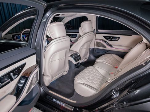 Used 2026 Mercedes-Benz S 500 4MATIC image 13