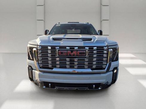 New 2026 GMC Sierra 3500 Denali w/ Denali Reserve Package AWD/4WD image 2