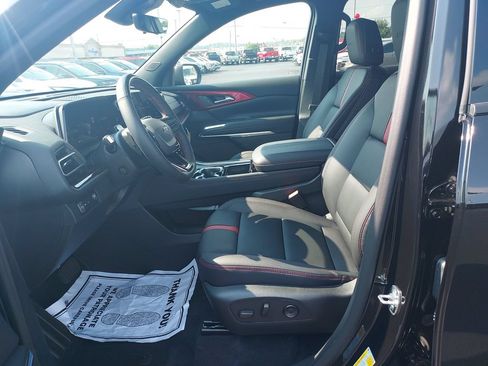 New 2026 Chevrolet Traverse RS FWD image 13