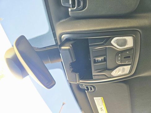 Used 2022 RAM 1500 Big Horn AWD/4WD image 33