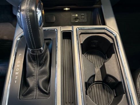 Used 2015 Ford F150 Lariat w/ Equipment Group 502A Luxury image 19