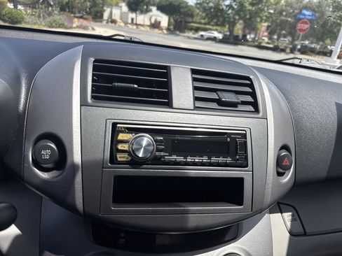Used 2008 Toyota RAV4 2WD V6 image 23