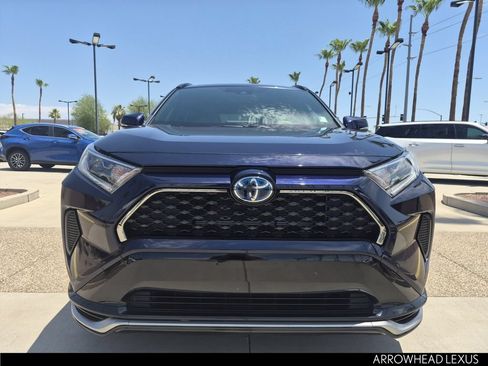 Used 2021 Toyota RAV4 SE w/ Weather & Moonroof Package AWD/4WD image 9