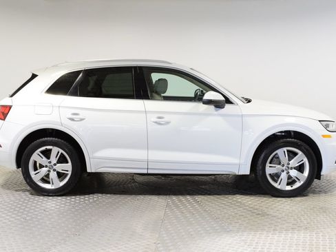 Used 2019 Audi Q5 2.0T Premium Plus w/ Premium Plus Package AWD/4WD image 13