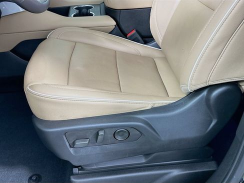 Used 2023 Chevrolet Tahoe Premier w/ Advanced Technology Package RWD image 19