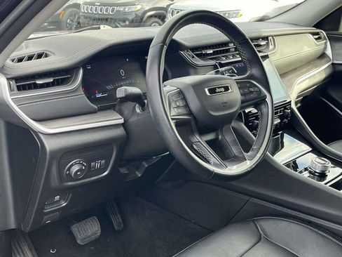 Used 2022 Jeep Grand Cherokee L Limited image 12