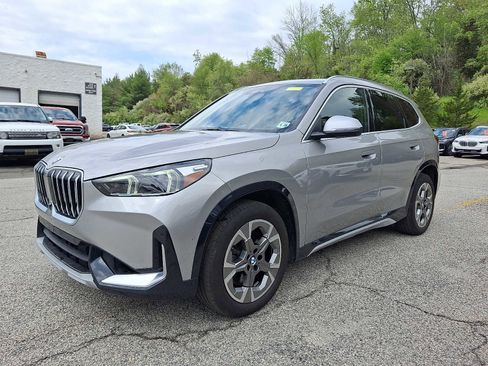 Used 2024 BMW X1 xDrive28i w/ Premium Package AWD/4WD image 3