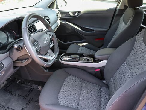 Used 2019 Hyundai Ioniq Electric FWD image 18
