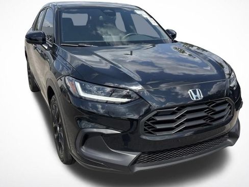 Used 2025 Honda HR-V Sport image 5