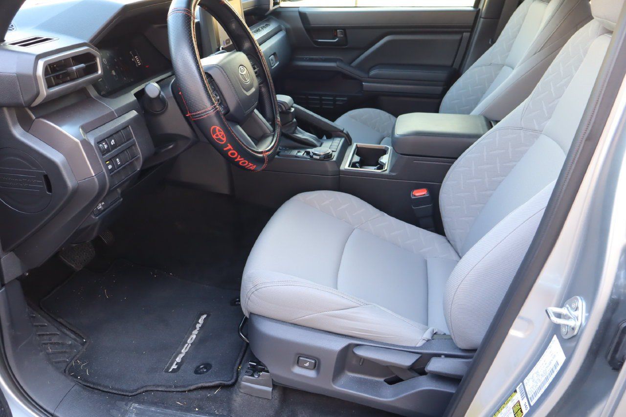 Used 2026 Toyota Tacoma SR5 AWD/4WD image 14
