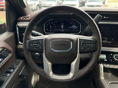 Used 2025 GMC Sierra 2500 Denali w/ Denali Reserve Package image 19