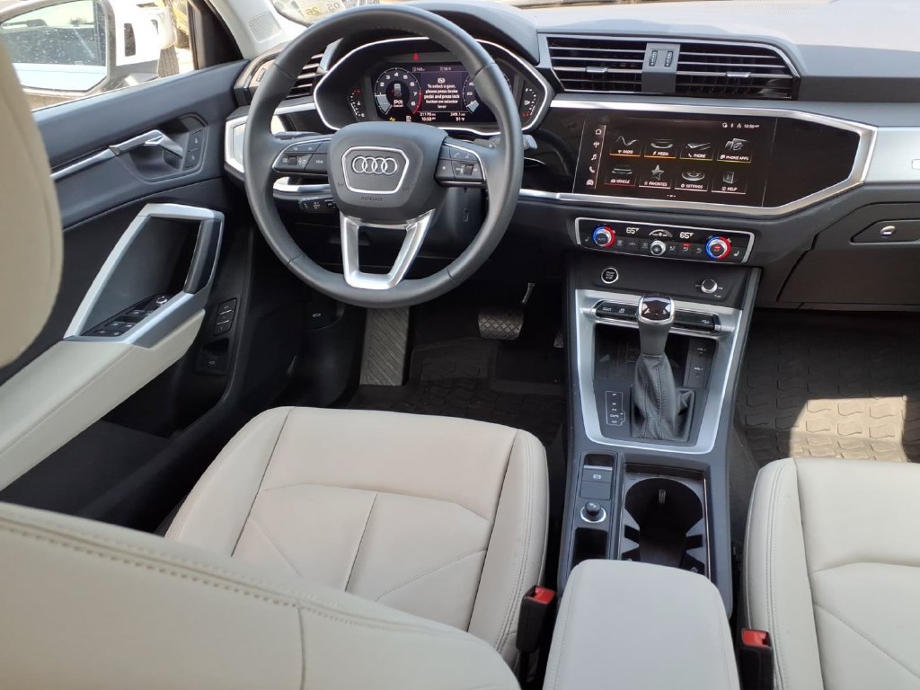 Used 2025 Audi Q3 2.0T Premium w/ Convenience Package AWD/4WD image 6
