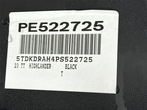 Certified 2023 Toyota Highlander L image 42