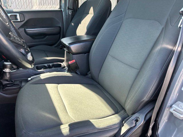 Used 2019 Jeep Wrangler Unlimited Sport S AWD/4WD image 16