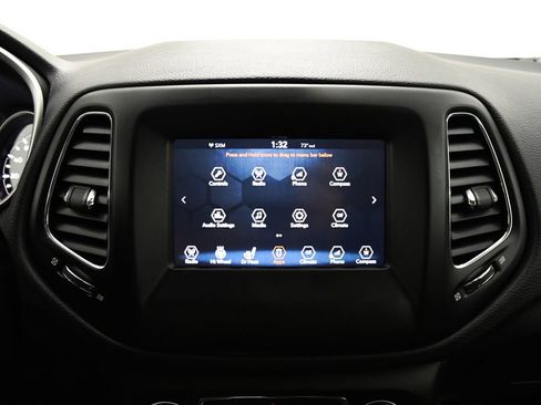 Used 2018 Jeep Compass Latitude w/ Popular Equipment Group AWD/4WD image 13