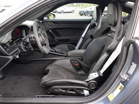 Used 2026 Porsche 911 GT3 RWD image 23