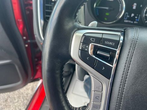 Used 2018 Mitsubishi Outlander GT image 11