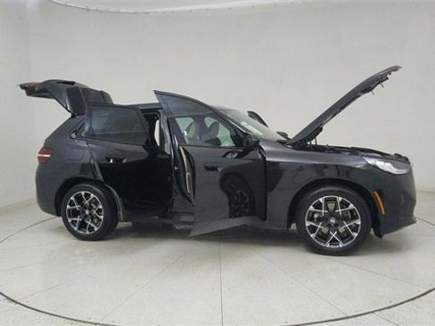 Used 2025 BMW X3 xDrive30i w/ M Sport Package image 69