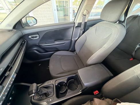Used 2026 Kia K4 FWD image 22