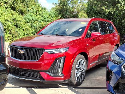 Used 2021 Cadillac XT6 Sport AWD/4WD image 1