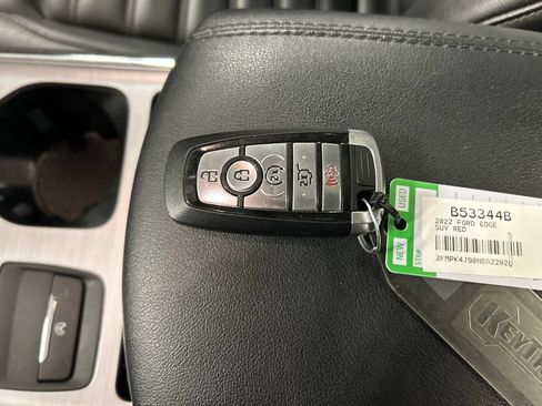 Used 2022 Ford Edge SEL w/ Convenience Package AWD/4WD image 22